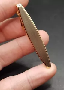 Gold Plated With Brushed Silver Tone Design Tie Bar Clip - Free UK P&P. 🇬🇧 - Picture 1 of 6