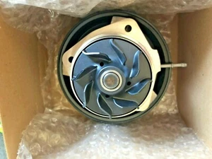 New Genuine Porsche Water Pump with Gasket Part# 95810603304 - Picture 1 of 3
