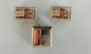 5Pcs lot Siemens V23154-D0717-F104 ELECTROMECHANICAL RELAY DPDT 24VDC - Picture 1 of 3
