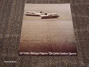 1968 Pontiac Wide Tracking Wagons Sales Brochure - Picture 1 of 9
