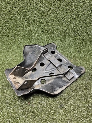 Suzuki Pe250 1978 protector de cepillo bash placa de deslizamiento montaje Pe 250 Foto 1 de 4