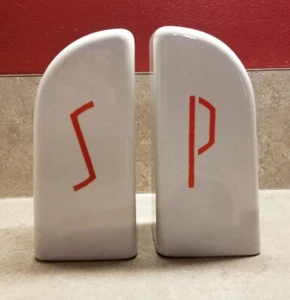 Vintage Art Deco 4.5" H Salt & Pepper Shakers Stove Range Oven White w/Red Set - Picture 1 of 7