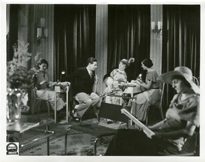 "AVEC L'ASSURANCE" Photo orig. PARAMOUNT 1932 (SAINT-GRANIER, Madeleine GUITTY) - Foto 1 di 1