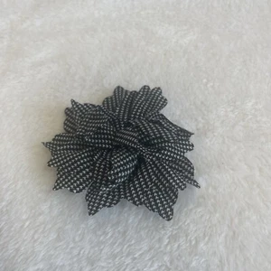 Girls Hair Bow 3" Wide Black & White Houndstooth Alligator Clip NEW In Package - Picture 1 of 6