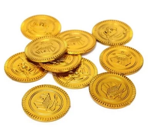 Pirate Loot Gold Coloured Plastic Coins. 20 pieces. Pieces of Eight FREE POSTAGE - Picture 1 of 5