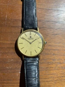Universal Geneve Watch Manual Men's Gold Dial Swiss Made Round Used From Japan - Picture 1 of 3