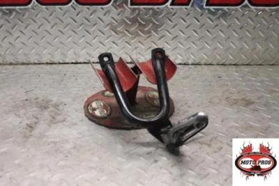 91-92 YAMAHA FZR600R CLAVIJA TRASERA IZQUIERDA PASAJERO Foto 1 de 3