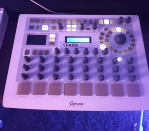 Arturia Spark Creative Drum Machine Complete In Box - Picture 1 of 6