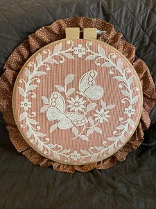 Wooden Framed Round Embroidery Danish Lace With Butterflies Vintage - Picture 1 of 4