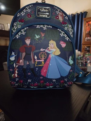 Mini mochila floral Loungefly La Bella Durmiente y el Príncipe Foto 1 de 4