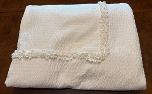 Vintage Off White Seersucker Chenille Twin Bedspread MCM - Picture 1 of 14