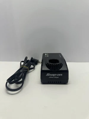 Cargador de batería de litio Snap On Tools NUEVO CTC772A 14,4 Foto 1 de 4