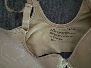 Bali Womens Comfort Revolution Front-Close Shaping Underwire Bra - Picture 1 of 3