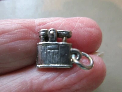 ANTIQUE VINTAGE SILVER TONE NOT STERLING OLD CIGARETTE LIGHTER FOB CHARM PENDANT - Image 1 of 2