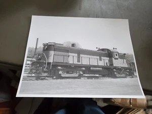 Milwaukee Road RS-3 #2476 (8x10 B/W)(Used)(J) - Picture 1 of 2
