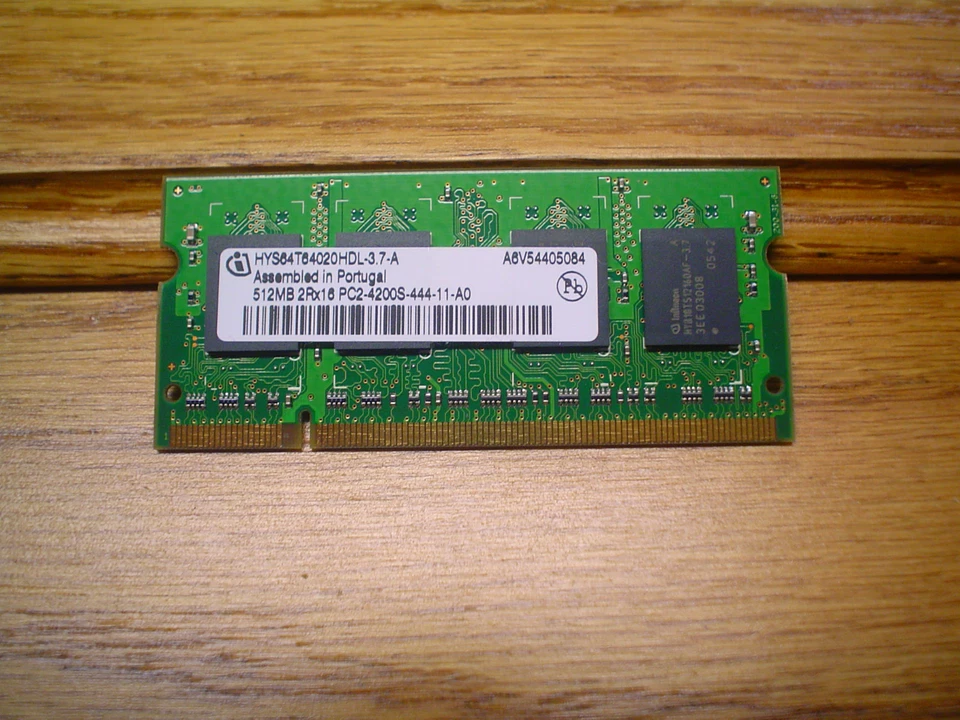 Memory 512MB 2RX16 PC2-4200S-444-11-AO HYS64T64020HDL-3.7-A - Image 1 of 2