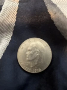 1776-1976 Eisenhower Liberty Bell Moon Silver Dollar Down - Picture 1 of 2