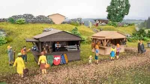 HO Scale Buildings - 65618 - Themed Set ‘Medieval Market’ - Kit - Picture 1 of 6