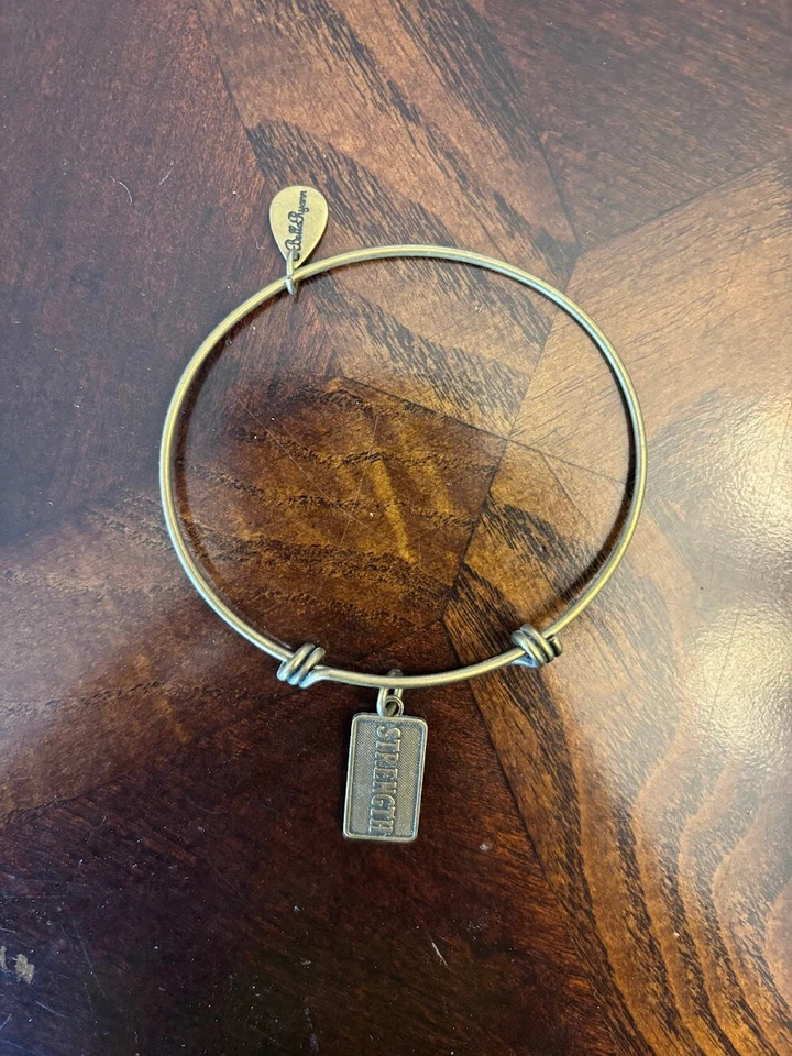 Brazalete de oro Bella Ryann Foto 1 de 1