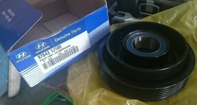 GENUINE BRAND NEW HYUNDAI ACCENT 2013-2014 PULLEY ASSY-AC COMPRESSOR - Изображение 1 из 2