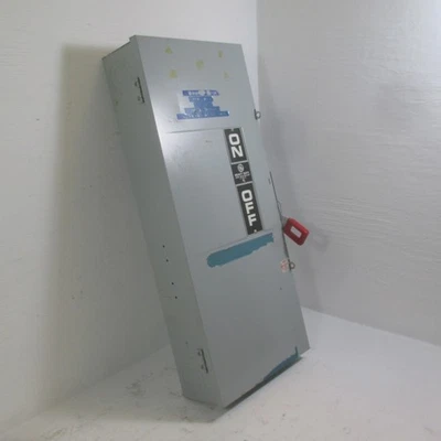 通用电气 TH3364 200A 600V 型号 7 重型可熔安全开关 通用电气 — 第 1/4 张图片