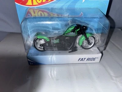 NEW Mattel X7718 Hot Wheels 1:18 Street Power FAT RIDE Motorcycle Green Black - Image 1 of 4