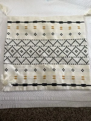 Aztec Motif Zipper Pillow Cover Embroidered Ethnic White Pillow 17 x 19 - Image 1 of 4