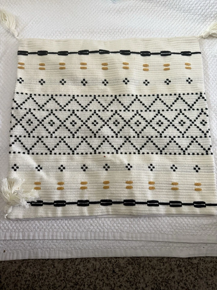 Aztec Motif Zipper Pillow Cover Embroidered Ethnic White Pillow 17 x 19 - Image 1 of 4