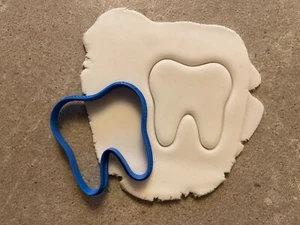 Tooth Outline cookie cutter, biscuit icing, baking, cake molar dentist - Picture 1 of 3