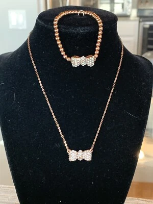 Kirks Folly изящный кристалл инкрустированный бант ожерелье и эластичный браслет комплект меди - Изображение 1 из 4