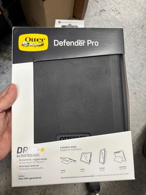 OTTERBOX DEFENDER SERIES CASE DROP IPAD 10TH GEN BLACK - Image 1 of 4