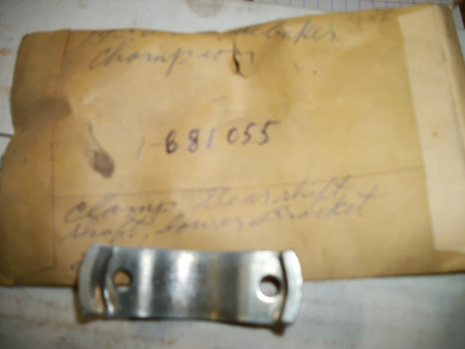 49 50 Studebaker Champion  681055 clamp column gear shiftshaft lower bracket - Image 1 of 1