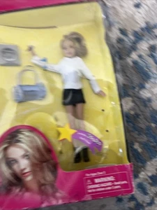 britney spears doll - Picture 1 of 4