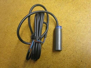Telemecanique XS1M18MA250H4 PROXIMITY SWITCH INDUCTIVE 24-240VAC 300MA NEW - Picture 1 of 2