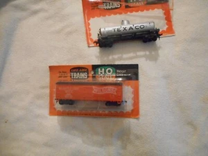 2 NOS Life-Like HO Blister Packs- Texaco 6305 tanker, Wilson 8350 box - Picture 1 of 3