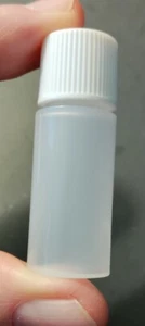 1/4 Unzen (7,5 ml) LDPE Kunststoff Zylinder Flaschen mit Verschlüssen (125 Stück) - Bild 1 von 2