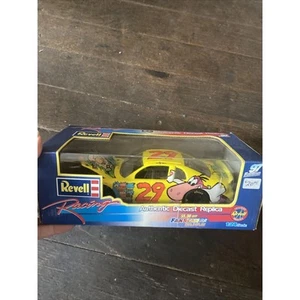1997 REVELL Yellow DieCast Race Car 1:24 Cartoon Network Flintstones Grissom New - Picture 1 of 12