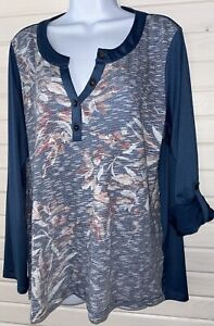 One World LIVE & LET LIVE Sz XL Blue Knit Henley Top Blouse Roll Tab Sleeves EUC