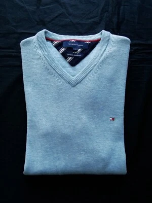 Maglione uomo Tommy Hilfiger 100% lana d’agnello azzurro S scollo a V classic - Imagen 1 de 4