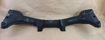 Subchasis delantero Crossmember X Brace Ready 1992-1998 OEM BMW E36 Z3 Foto 1 de 4