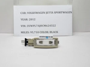 2010-2015 Volkswagen Jetta Roof Overhead Map Reading Light Lamp 1K0947109 OEM - Foto 1 di 10
