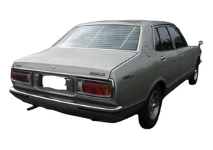 ALFOMBRILLA DE TABLERO NEGRA, ALFOMBRILLA DE TABLERO, CUBIERTA DE SALPICADERO APTA PARA DATSUN 200B, VOLANTE A LA DERECHA - Imagen 1 de 6