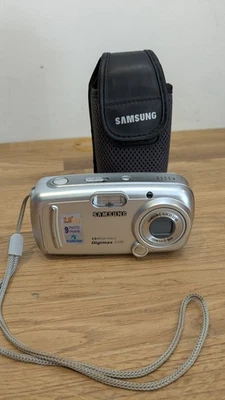 Samsung Digimax A400 4MP Digital Camera With Carry Case Working - Image 1 of 4