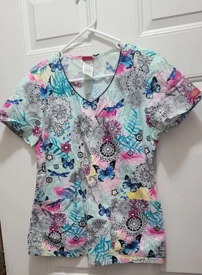 Dickies Nursing Scrub Top Medium in Butterfly Floral pattern as shown. - Image 1 of 4