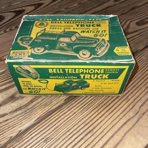 1950s BELL TELEPHONE REMOTE CONTROL BATTERY OPERATED GREEN UTILITY TRUCK IN BOX - Picture 1 of 9