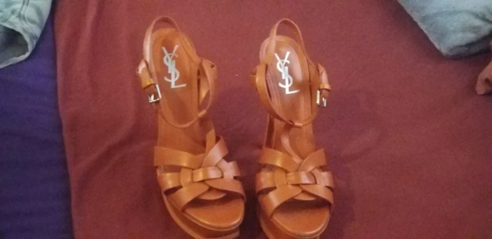 Saint Laurent YSL Tribute Orange Leather Platform Sandals Pumps 40  - Image 1 of 4