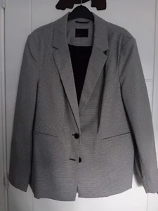 REDUCED!💕CHECKED SKIRT (20) & JACKET (18) SUIT BY MATALAN GREAT CONDITION - Picture 1 of 12