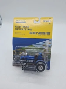 1/64th Scale  New Holland  Puller The Genesis T-8 Series Tractor Ertl Die-cast - Picture 1 of 8