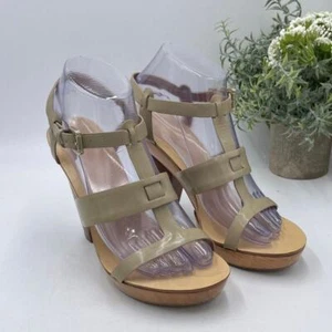 Women's Givenchy Tan Patent Leather High Heel Platform Sandals Sz 38/7 - Picture 1 of 17