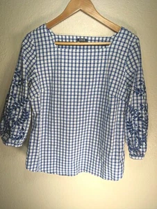 IZOD Women's Gingham Top MEDIUM Cotton Blue Cut-out Embroidered 3/4 Sleeves - Picture 1 of 10